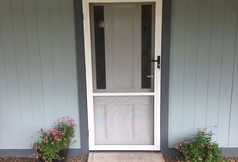 Blackwattle Farm B&b And Farm Stay