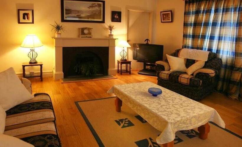 Broadlands Bed And Breakfast