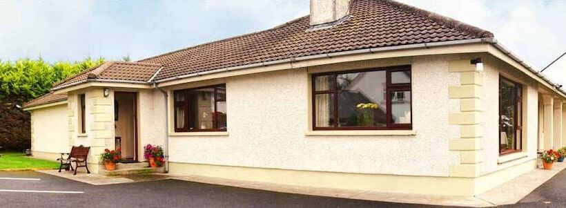 Broadlands Bed And Breakfast