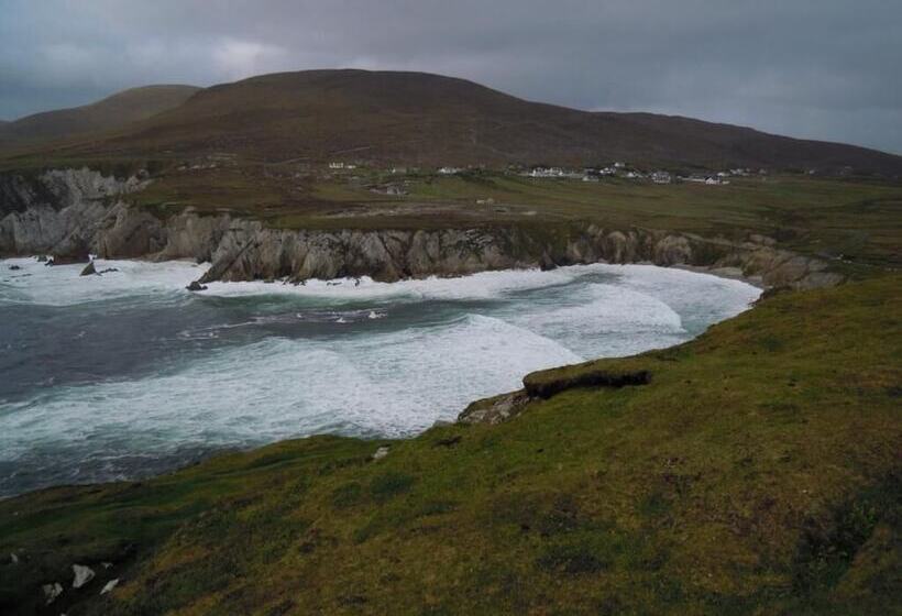 Broadlands Bed And Breakfast