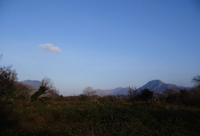 Cloverfox Connemara Hostel