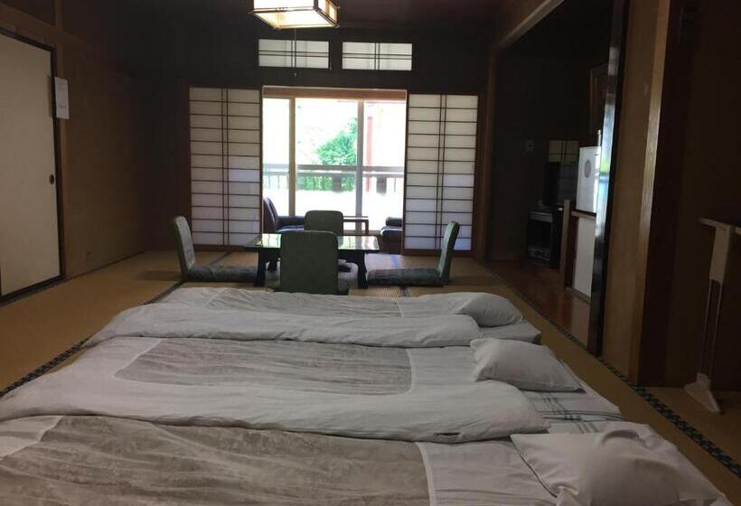 Daymaruya Ryokan