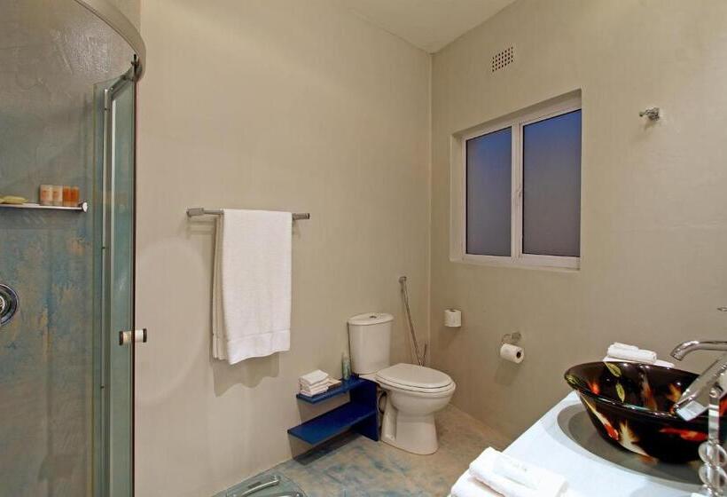 Days At Sea Beach Lodge