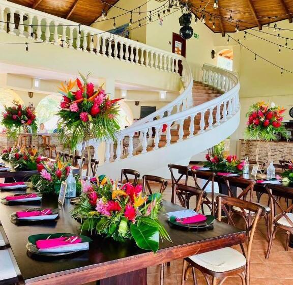 酒店 Delfin Playa Bejuco