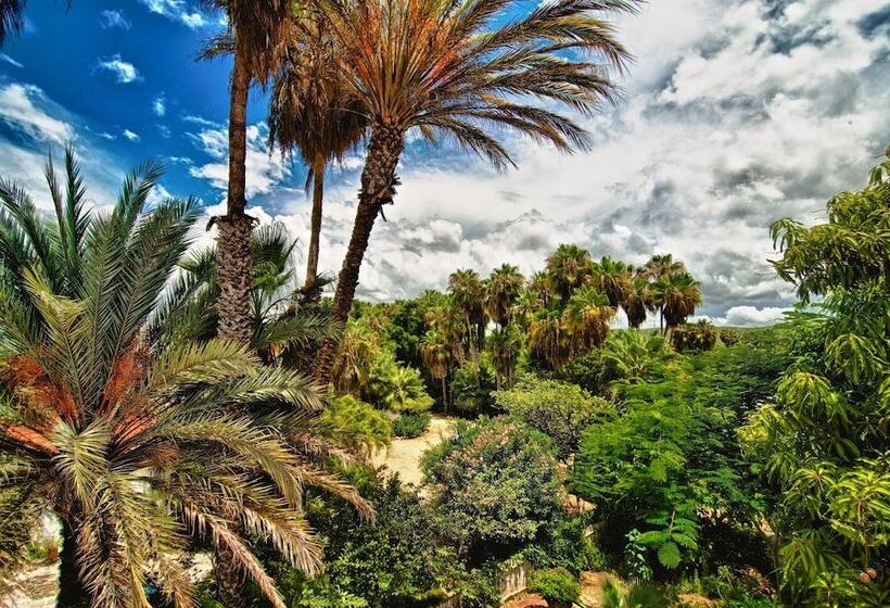 هتل Hacienda Todos Los Santos