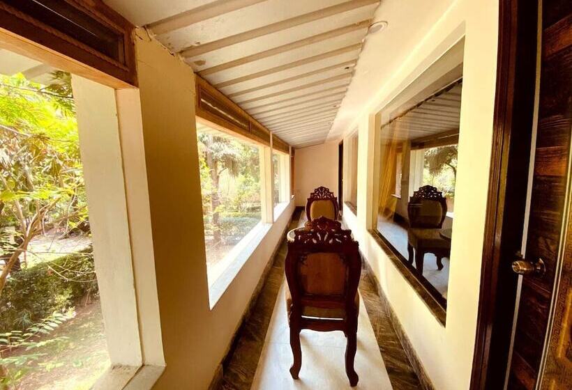 فندق Lohagarh Corbett Resort