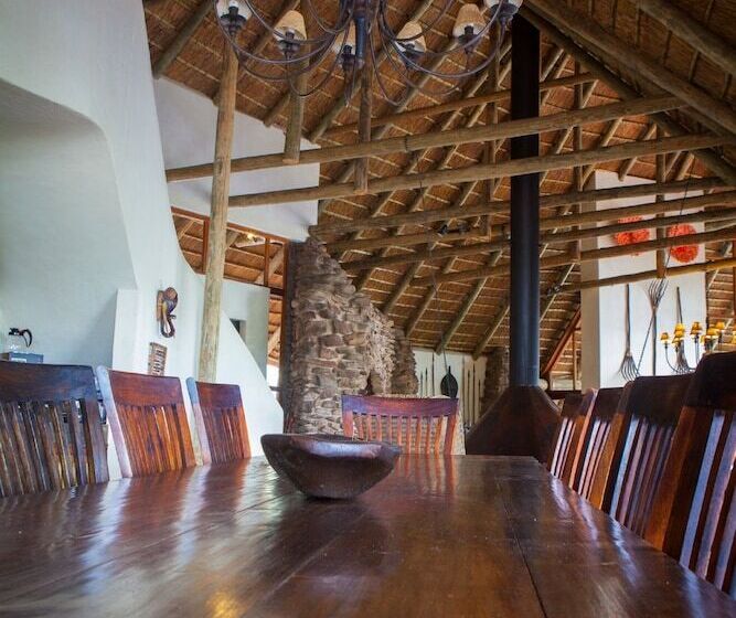 בית מלון כפרי Nedile Lodge