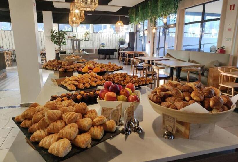 فندق Ohai Nazare Outdoor Resort