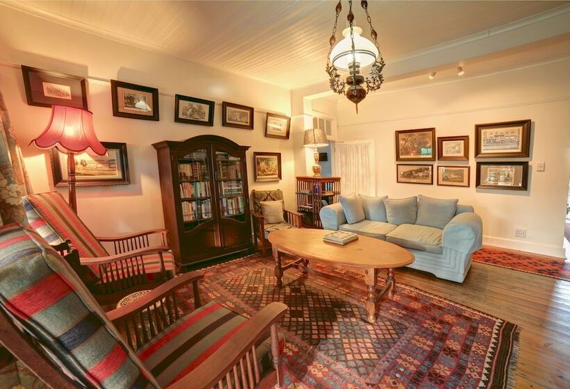 호텔 Outeniqua Travel Lodge