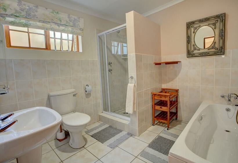 호텔 Outeniqua Travel Lodge