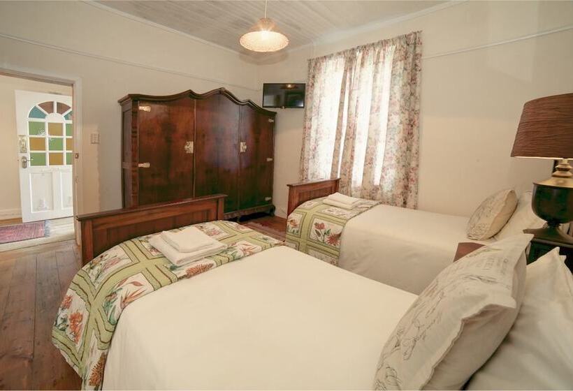 호텔 Outeniqua Travel Lodge