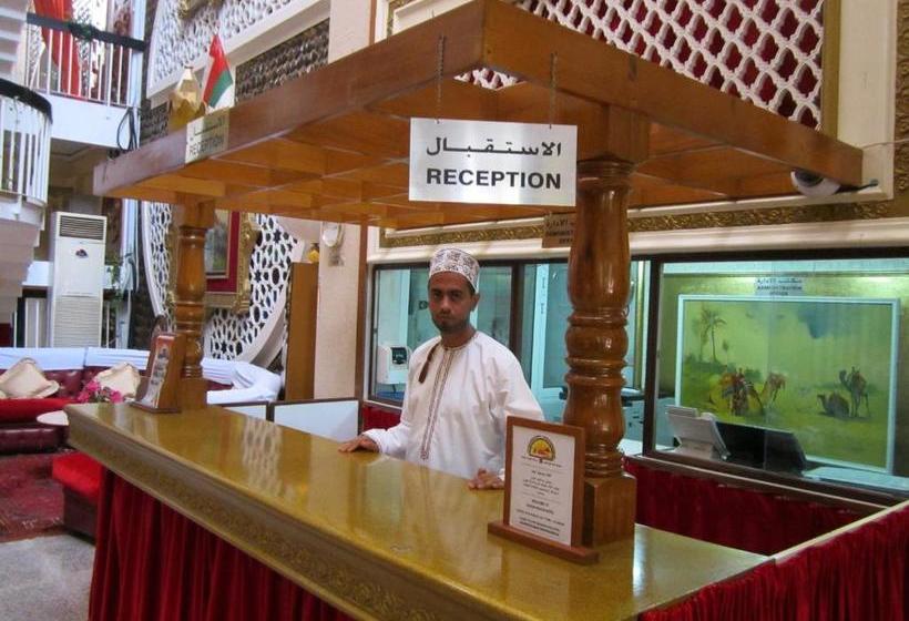 فندق Qurum Beach