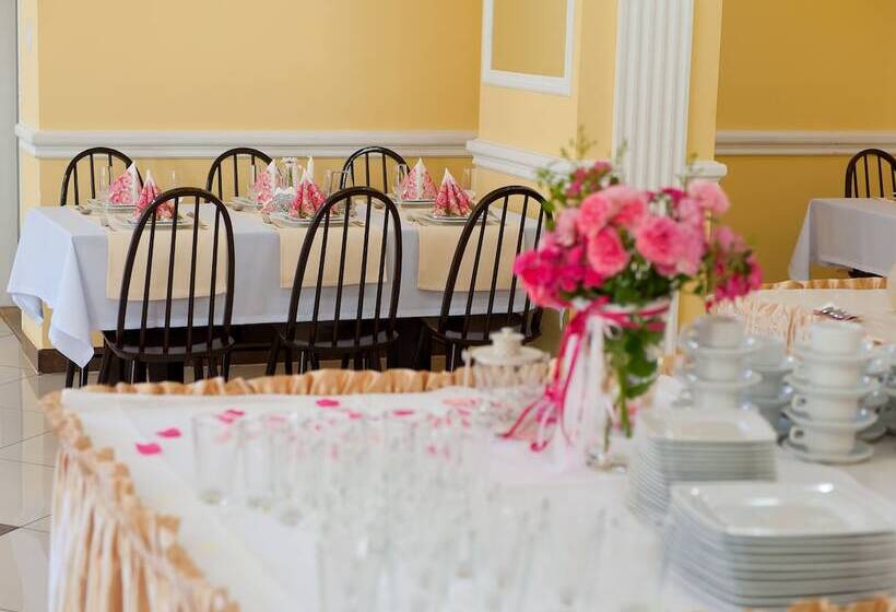 هتل Rezydencja Izabella