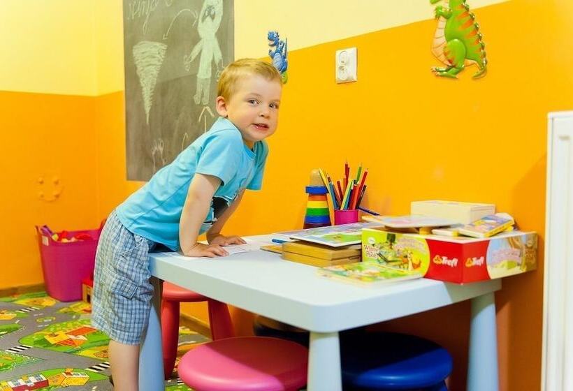 هتل Rezydencja Izabella