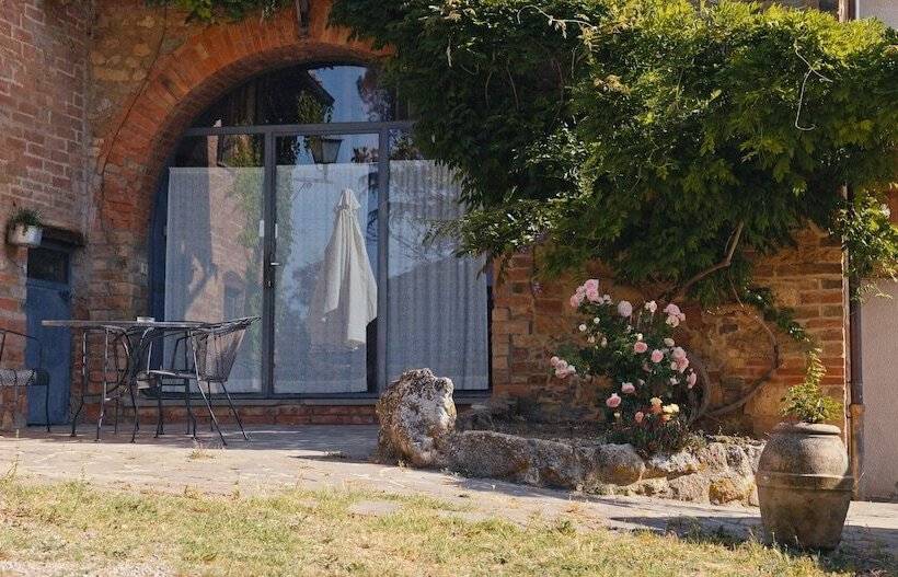 فندق ريفى Agriturismo Il Serraglio