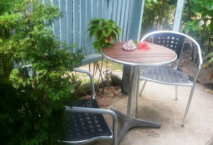 هتل Savaii Lagoon Resort