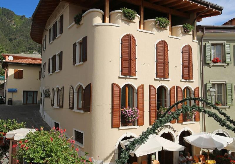 Garnì Hotel Tignale