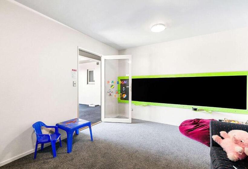 מוטל The Suites Ashburton