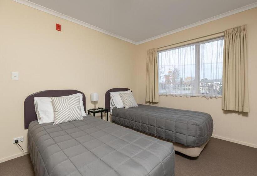 مُتل Bk's Chardonnay Motor Lodge