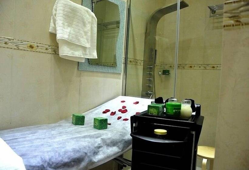 Oman Palm Hotel Suites