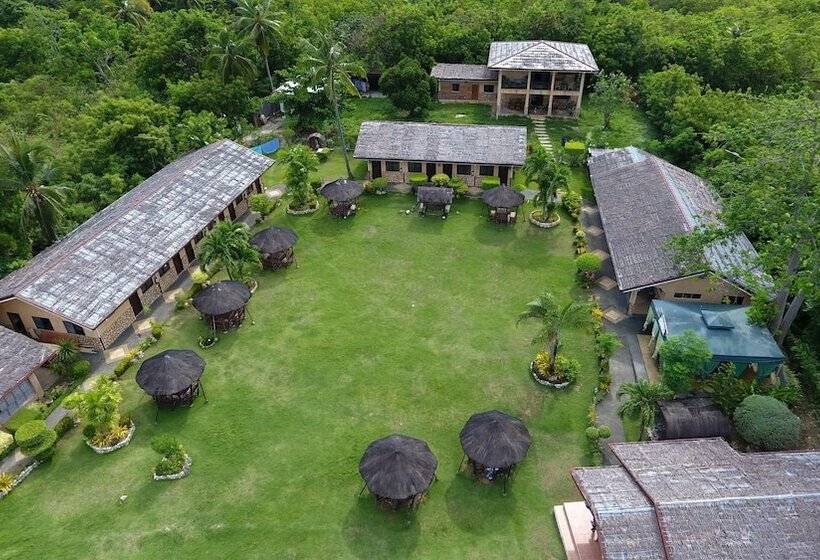 Parrot Paradise Resort