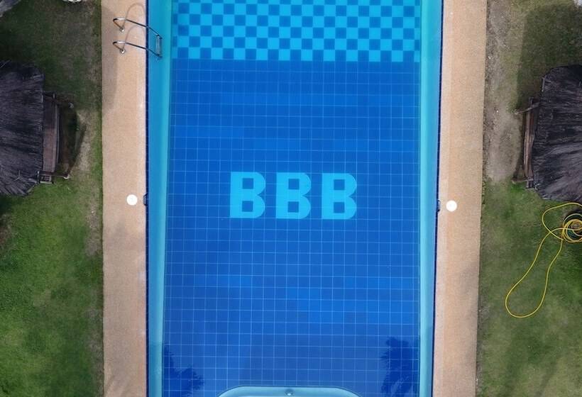 Parrot Paradise Resort