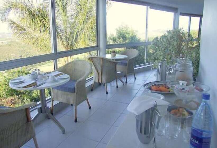 پانسیون Bosavern Guest House