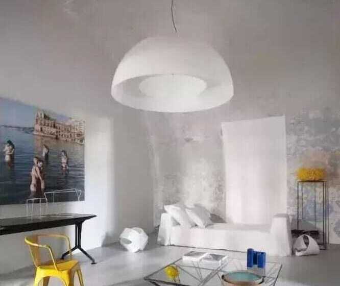 ペンション Capri Suite