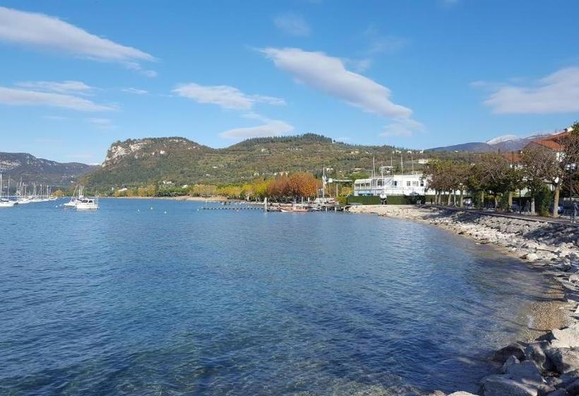 Blue Lake Residence Bardolino