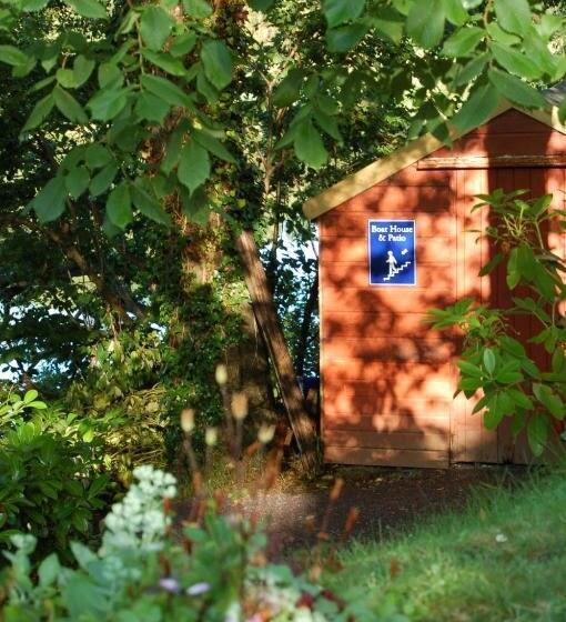 The Grove Lodge Guesthouse