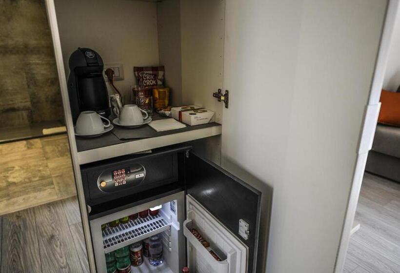 The Roman Empire Guesthouse