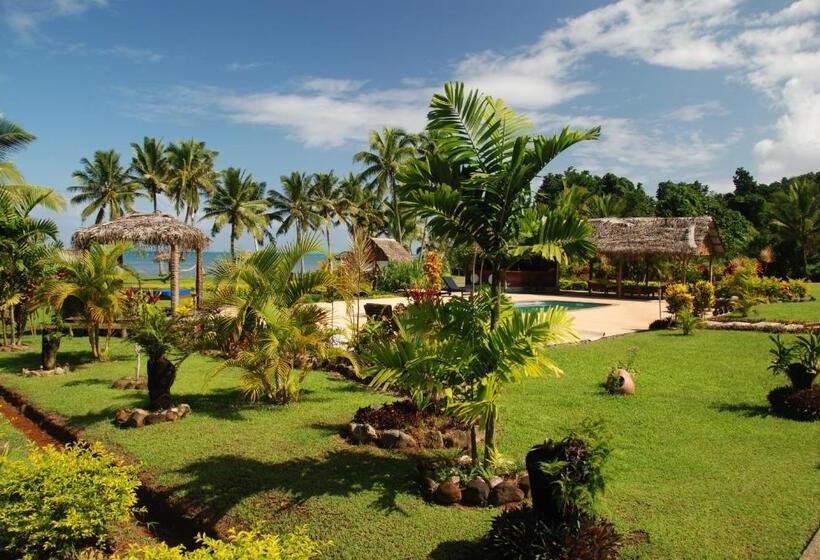 Waidroka Bay Resort