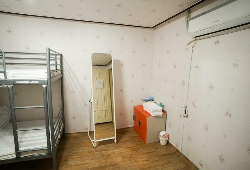 Общежитие Suncheon Namu Guesthouse