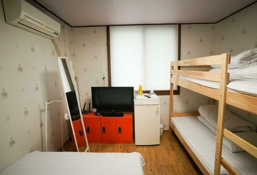 Общежитие Suncheon Namu Guesthouse