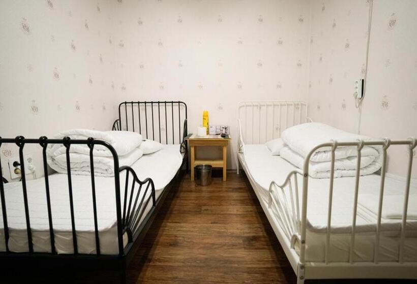 Общежитие Suncheon Namu Guesthouse