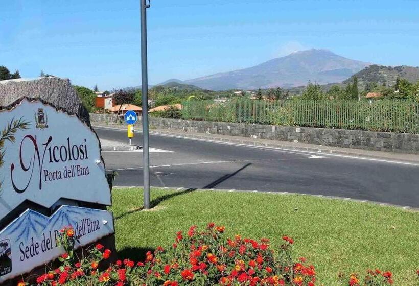 B & B Amici Dell Etna