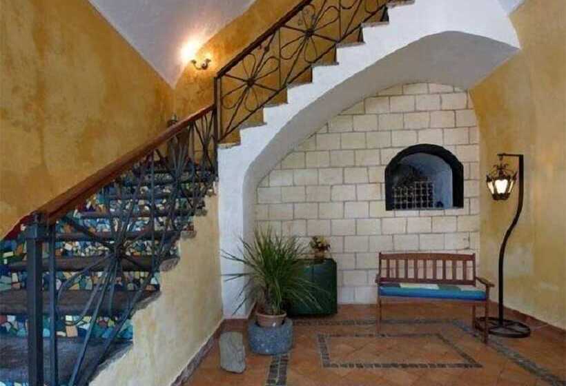 تختخواب و صبحانه La Casa Di Donn'amelia