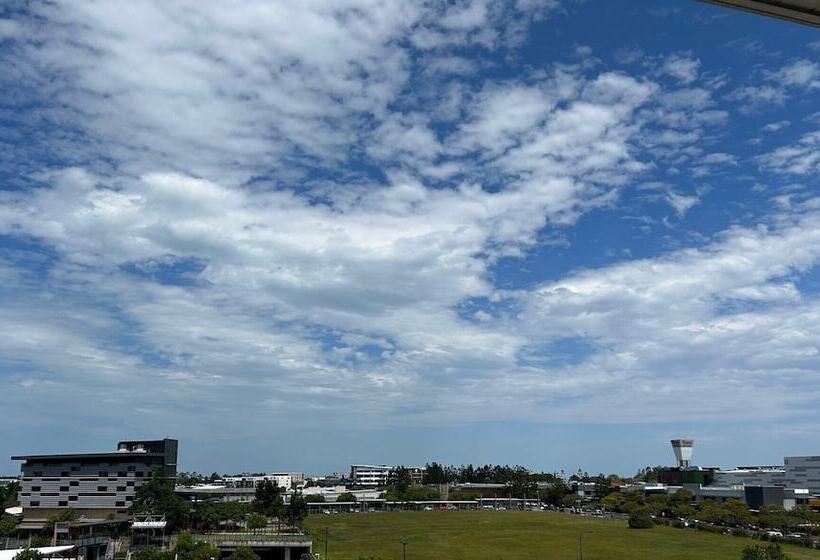 Boulevard North Lakes