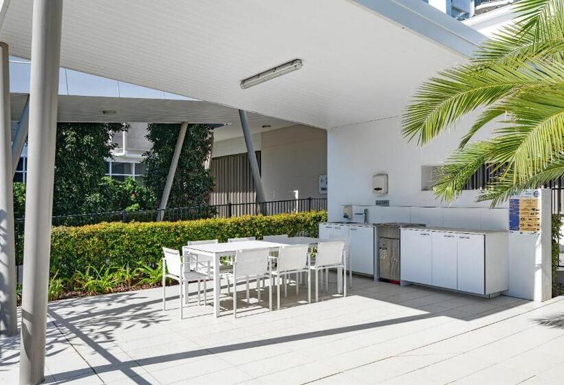 Boulevard North Lakes