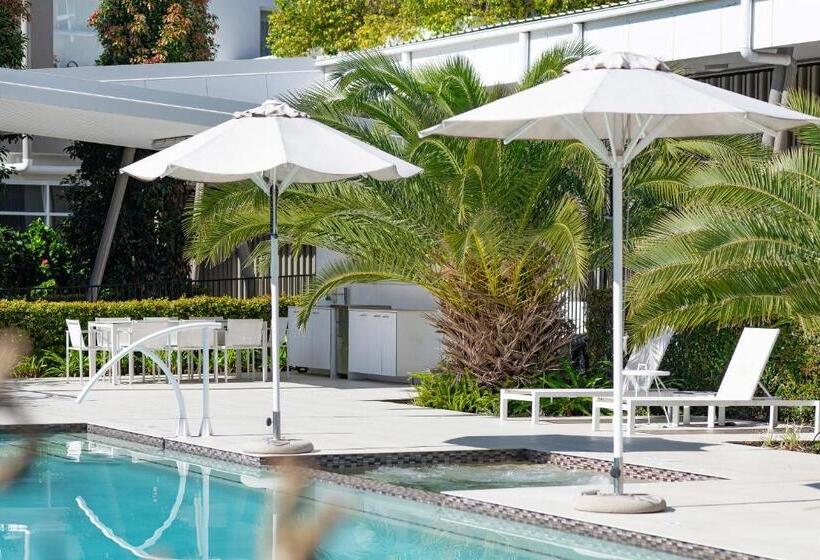 Boulevard North Lakes