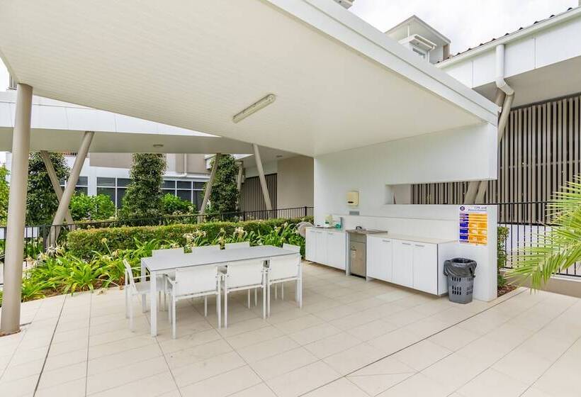 Boulevard North Lakes