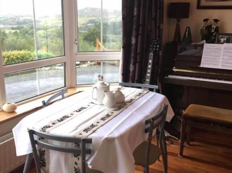 Carrick House B&b