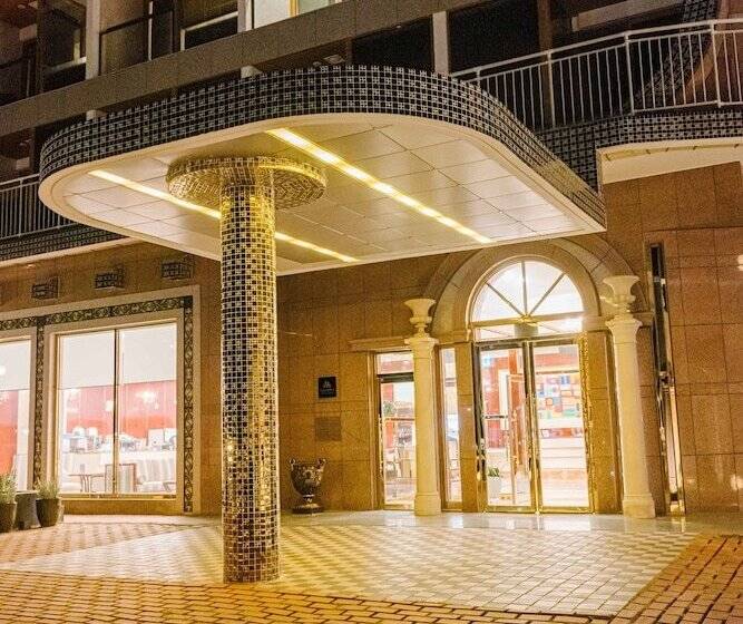 Goldone Hotel & Suites