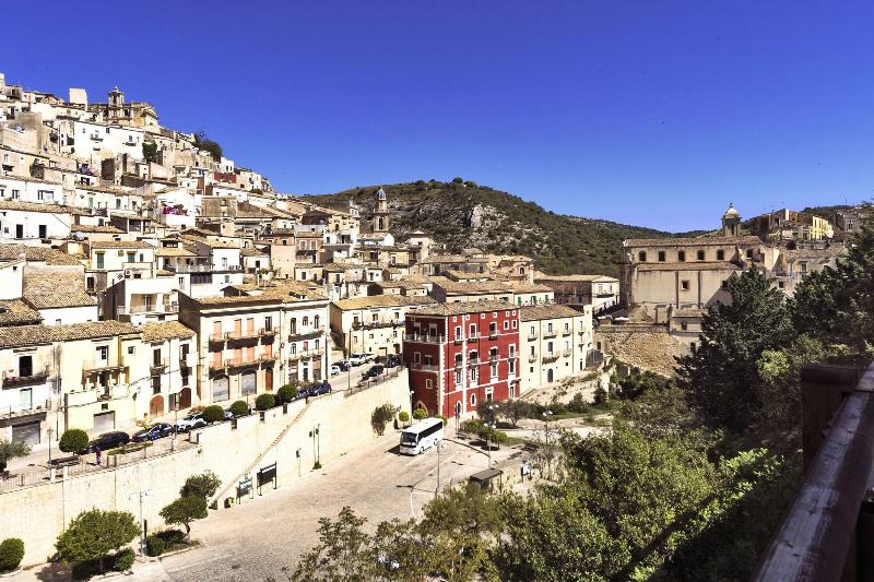 פונדק Itria Palace