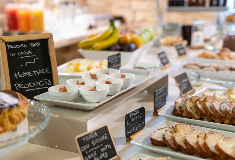 פונדק Itria Palace