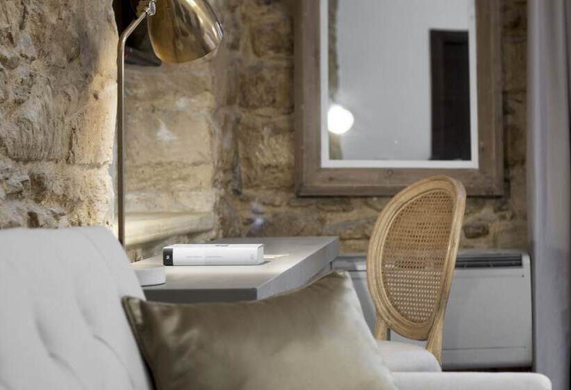 פונדק Itria Palace