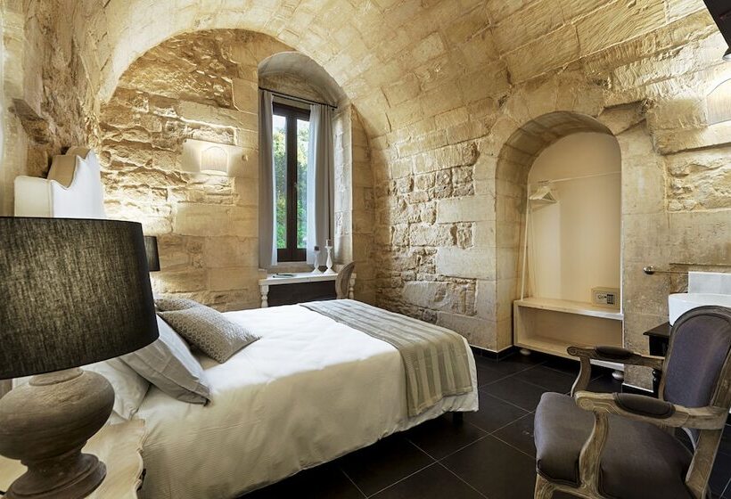 פונדק Itria Palace