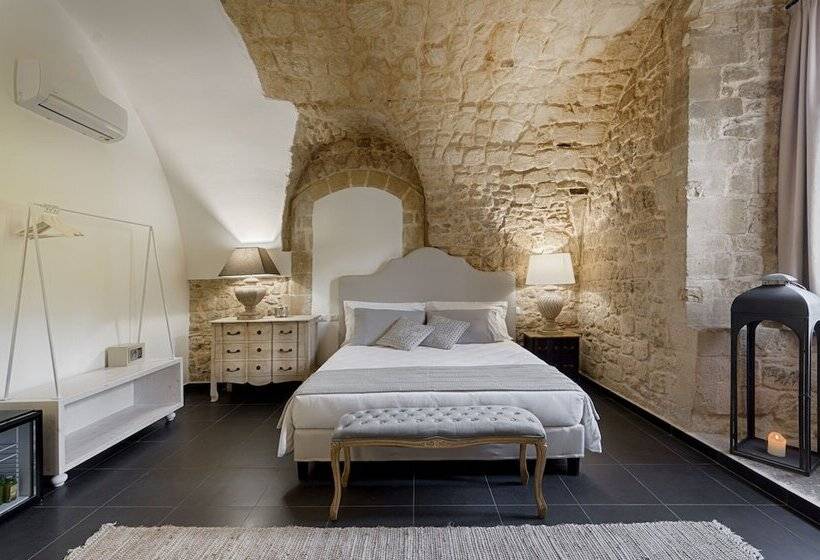 פונדק Itria Palace