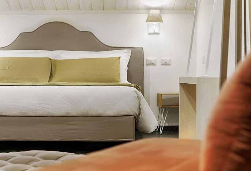 פונדק Itria Palace