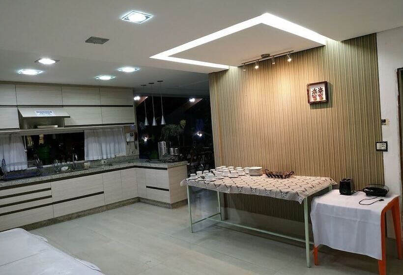 Hostel Portal Do Pantanal Cg